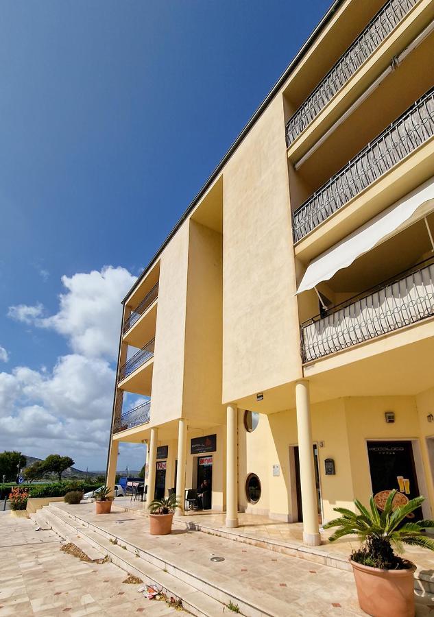 Murphy Holiday Home - Residenza Aldo Moro 02 La Maddalena  Kültér fotó